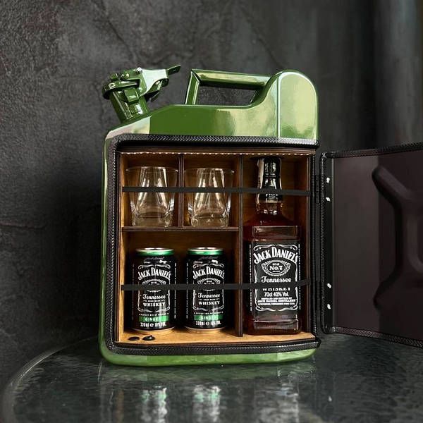 Ідеї подарунків для начальника на ювілей.