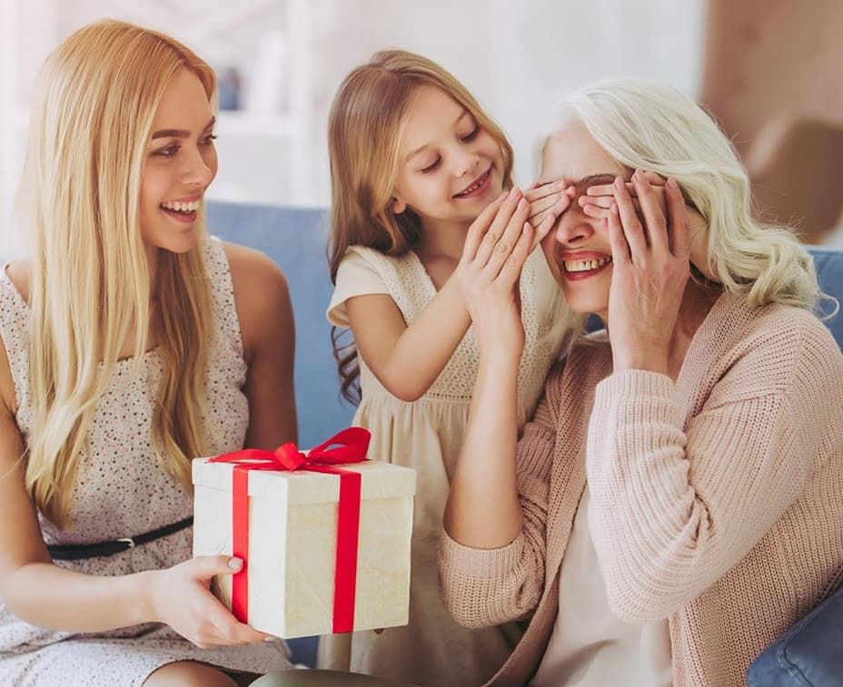 Подарунки бабусі на ювілей Подарунки бабусі на ювілей