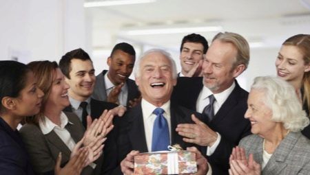 Подарунки колезі при виході на пенсію